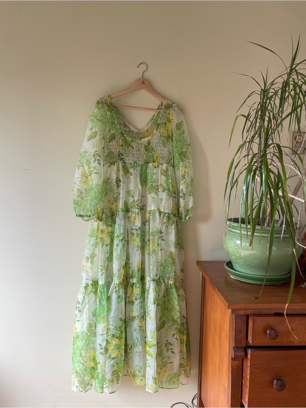 Dreamy vintage 1970s fairy floral maxi dress with puff sleeves 70s - Picture 2 of 7